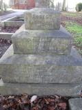 image of grave number 371885